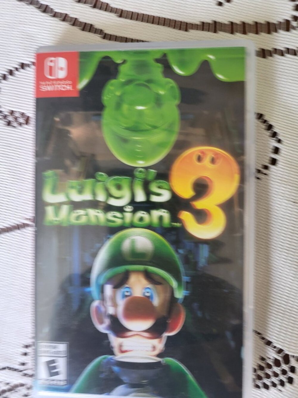 Luigis Mansion 3 Nintendo Switch Complete with Case
